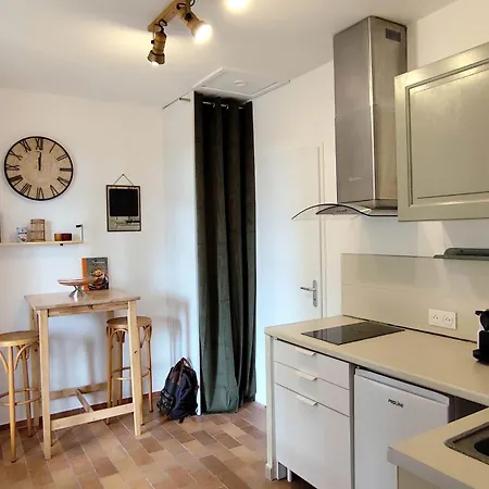 - La Rousse Apartment
